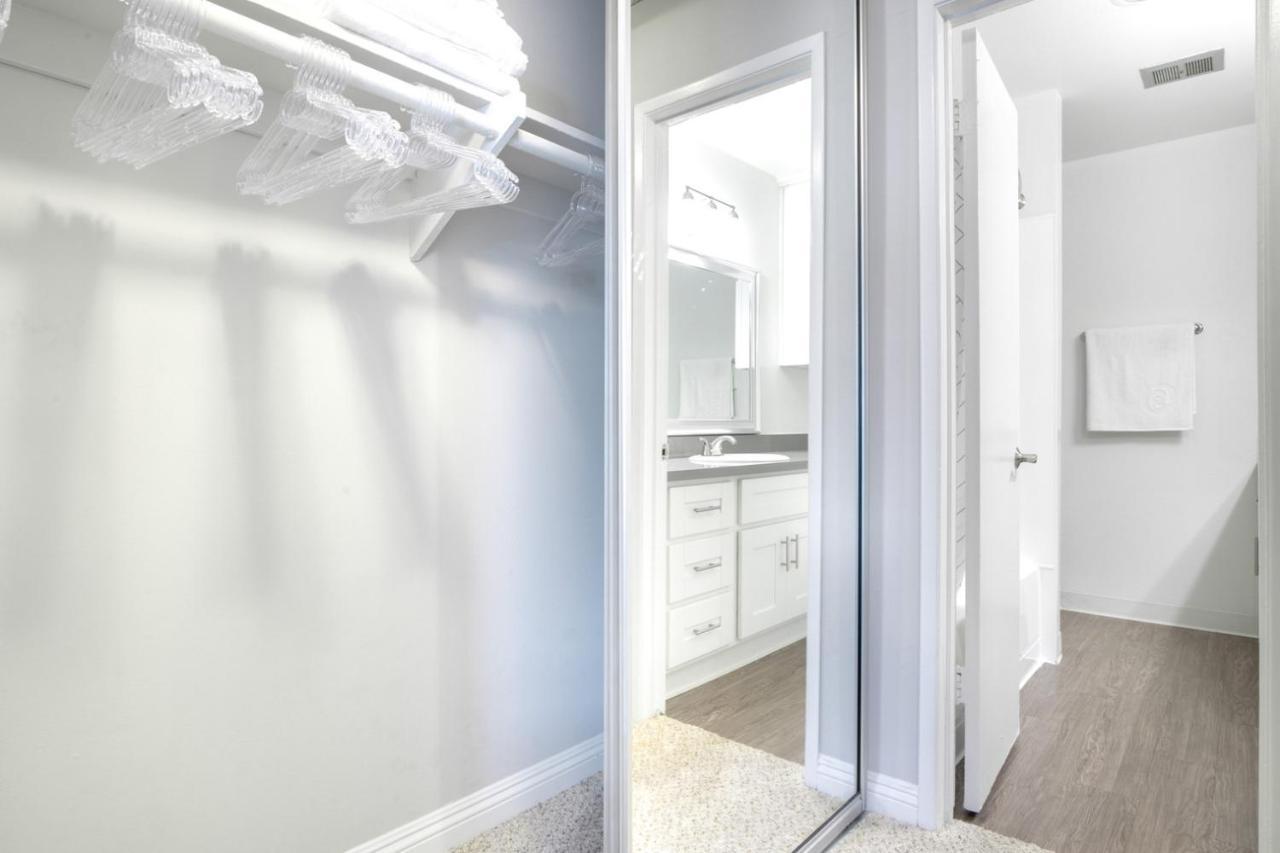 Westside 1br W Gym Pool Tennis Nr Culver Lax-109